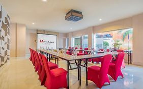 Swiss-Belhotel Silae Palu